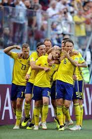 Emil Forsberg Of Sweden Celebrates With Teammates After Scoring His Team S First Goal During The 2018 Fifa World C Sweden Football Sweden Sweden World Cup 2018