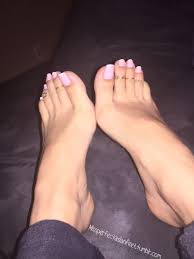 Ver más ideas sobre uñas pies, pies, calzas. 730 Ideas De Unas Largas Sexys En 2021 Pies De Mujer Pies Hermosos Pies Hermosos De Mujer