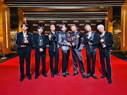 For those without cable, the bbma's will stream live on peacock, hulu + live tv, fubo tv, and sling tv. G0qbbe60fqspom