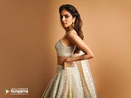 Malavika mohanan pictures and photos. Malavika Mohanan Wallpapers Malavika Mohanan 2 2 Bollywood Hungama