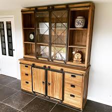 | welcome to our official page. Donny Vitrine Aus Massivem Teakholz Mit Industriellen Schiebeturen
