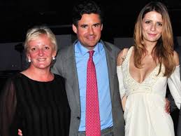 Born in london and raised in new york. Mischa Barton Sues Mom Over Lost Earnings