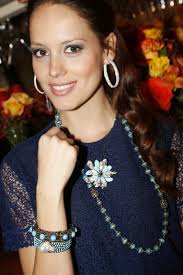 REVISTA ESTREIA : GALERIA DE FOTOS: A DESIGNER DE JOIAS FERNANDA LYNCH  LANÇA SUA NOVA COLEÇÃO NO RIO DE JANEIRO