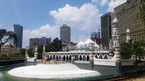 Masjid ini memiliki nilai histori di malaysia, terutama sejarah islam di kuala lumpur serta sejarah kota kuala. Pesona Masjid Jamek Kuala Lumpur Malaysia