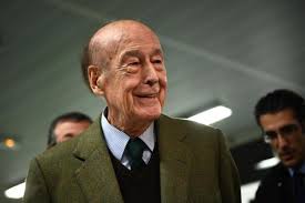 Valéry marie rené georges giscard d'estaing (uk: Valery Giscard D Estaing Vise Par Une Plainte Pour Agression Sexuelle Par Une Journaliste