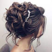 I Know U A Half Half Style But I Think Because Your Hair Is Shorter A Very Soft Updo Like This Would Reall Long Hair Styles Medium Hair Styles Hair Styles