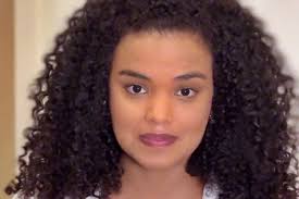 Lucy Ramos revela ter sofrido dois abortos: "Com 11 semanas"