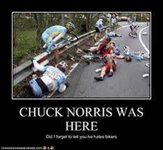 van damme shows off his signature split in new ad chuck norris witze chuck norris und lustiges