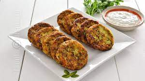Pentru a continua aceste chiftele de dovlecei, trebuie sa te intorci la amestecul din prima etapa. Chiftelute De Dovlecei Zucchini Fritters Cc Eng Sub Jamilacuisine Youtube