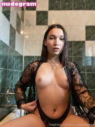 Annybelle Bernier  huang106776  jemaimeentabarnak  jemencalissjemaime  Nude Leaks OnlyFans Photo 1 - Nudogram v2.0