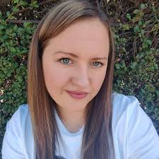 Hi. Looking for a full time job (morning shift) any jobs around? Have  driving licence Thanks