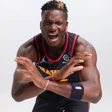 Mai 1994 in genf) ist ein schweizer basketballspieler. Clint Capela De Capela Camp