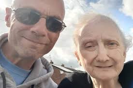 Fundraiser for Andrew Pantelli by Jay Folly : Flowers for Andy's Mum