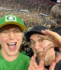 Oregon Advertising Professor Studies Fan Engagement