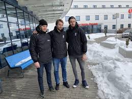 Radim zohorna bude i po dubnovém podpisu roční dvoucestné smlouvy s hokejovým pittsburghem v nhl. Tri Bratri V Jednom Utoku Muzou Rozhodnout Veri Formaci Zohornu Kouc Reprezentace Irozhlas Spolehlive Zpravy