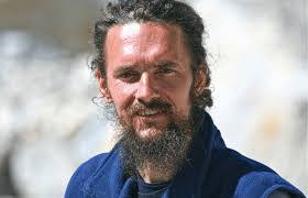 James Mallinson's Instagram, Twitter & Facebook