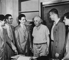 Celebra clarvăzătoare din carpați, maria ghiorghiu, cea care a fost extrem de revoltata pe faptul că autoritățile au decis închiderea bisericilor, din cauza pandemiei de coronavirus. Puterea Intentiei Cand Einstein A SusÈ›inut Prelegeri La UniversitÄƒÈ›ile Din Sua Intrebarea RecurentÄƒ Pe Care StudenÈ›ii I Au Adresat O Cel Mai Mult A Fost Crezi In Dumnezeu È™i El A RÄƒspuns