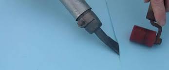 Le tarif d'un liner de piscine varie de 15€ à 35€/m², hors pose, pour une épaisseur de 0,85mm et de 20€ à 50€/m² pour un liner armé de 1,5mm. Etancheite Piscine Pvc Arme Liner Enduit Resine