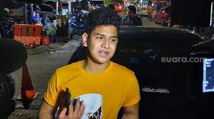Umur 19 tahun) adalah aktor asal indonesia yang dikenal karena perannya sebagai ilham di anak masjid dan fatih di fatih di kampung jawara. Ramai Isu Nikah Muda Potret Calon Istri Syakir Daulay Bikin Geger