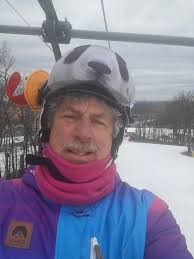 Cascade today! Nice and sunny out, soft snow, lots of fun.