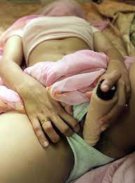 I stayed in bed i lied in bed yesterday = i didn't say the truth when i was in bed yesterday. Delicious Indian Babe Enjoys Wildly Dildoing Her Juice Twat On Bed Asian Porn Movies