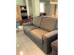 Divani di vari tipi (classici, moderni, contemporanei, divani letto, con penisola, divani relax) e poltrone scontati fino al 65%. Divano Letto In Tessuto Divano Letto Con Materasso Alto 20cm Artigianale
