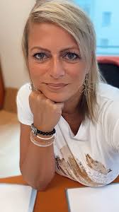 I'm trying to figure this app out my number is 208 -430 -3083 you can text  me love u