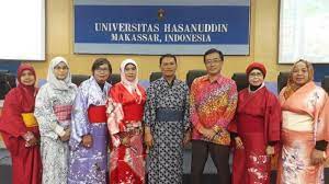 Japanese department in binus university focuses on language. Raih Akreditas A Sastra Jepang Unhas Gelar Workshop Kimono Tribun Timur