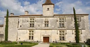 Chateau Du 15e S Classe Mh Joyaude La Renaissance En Quercy Chateau A Vendre Chateau Chateau France