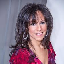 Lauren Finkelstein's Instagram, Twitter & Facebook