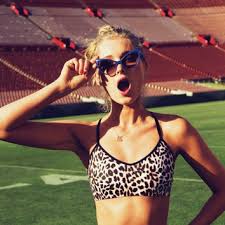 Don't forget to bookmark elsa*hosk prefer:legs using ctrl + d (pc) or command + d (macos). Fall 2014 News Tips Guides Page 2 Glamour