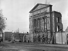 Werner Taags Innenstadt: Aus Schutt werden Häuser