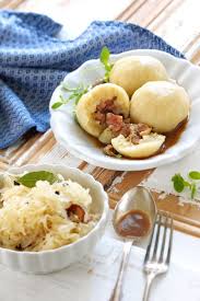 Grammelknodel Mit Sauerkraut Rezept Rezept Rezepte Rezepte Mit Sauerkraut Sauerkraut