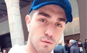 Sottoni si nasce, e soprattutto si continua a diventare sempre di più nel corso della propria vita. shop here ⬇️ www.sottoni.com. Gf Vip Tommaso Zorzi Il Dramma Mi Vergognavo