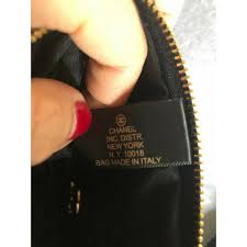 Authenticity guaranteed on designer handbags $500+ at ebay. Chanel Vip Gift Black Clutch Wallet Hand Bag