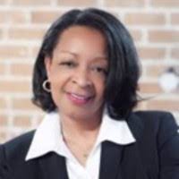 Kim Burroughs's Instagram, Twitter & Facebook