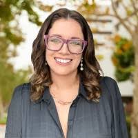 Ali Knight Email & Phone Number