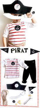 Eine ganz einfache und bunte idee. Diy Piraten Kostum Einfach Selber Machen Familicious Piraten Kostum Kinder Piraten Kostum Verkleidung Kinder