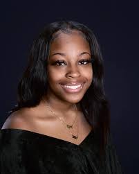 This is our daughter Lyric Williams who will be graduating this year.. This  is a bitter