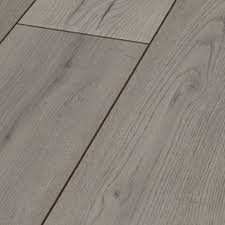 In fact, it was created for busy households, with its tough construction and resistance to fading, scratching, scuffing, and staining. Kronotex Century Oak Grey 4v Laminate Flooring Sale Flooring Direct