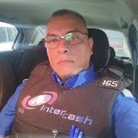 70+ perfiles de «Efren Salazar»