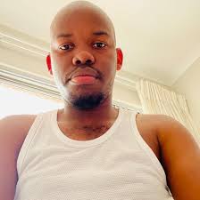 Try to start it this thing clicks clicks the engine will start, but as soon  as I let go it turns off if anybody will experience could tell me what this  is