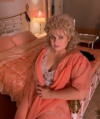 Les Norton: Big hair and big makeup