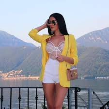 Laura is still unmarried and currently she doesn't have a boyfriend. Laura B