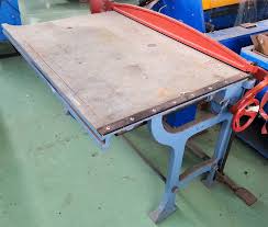 Cesoia a ghigliottina oleodinamica mobile per impianto di taglio lamiere hydraulic mobile guillotine shear for sheet plate cutting plants. Occasioni Edilsider Spa Infissi In Alluminio Pvc E Corten Siderurgia E Macchine Utensili