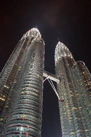 Wifi ja parkimine on selles külaliskorteris tasuta, lisaks on olemas välibassein. 29 Kuala Lumpur And Singapore Ideas Kuala Lumpur Singapore Bucket List Destinations
