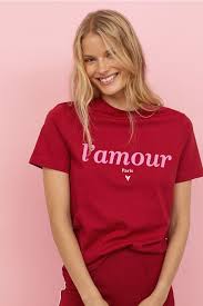 T Shirt Med Teksttryk Rod L Amour Dame H M Dk In 2020 Online Womens Clothing Shopping Womens Clothing Clothes For Women