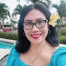 Melinda Clemente's Instagram, Twitter & Facebook