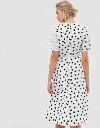 The midi is the second shortest of three main lengths, with the hemline starting below (or at) the knee and ending before the ankle. Oasis Midi Dress In Mixed Polka Dot Asos Latest Fashion Clothes Fashion Midi Dress