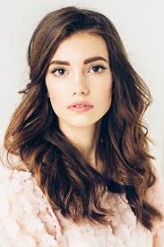 All of them want to wear their mane in long lengths as it adds up oodles of charm and beauty to their therefore, women look for such hairstyles that can be made easily and can be carried without fuss. Hairstyles For Long Brown Hair All Things Hair Us